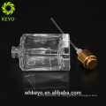 China quadratisches Klarglasduftstoffflasche starkes unteres Parfümflaschenmetall mit Pumpensprüherkappe